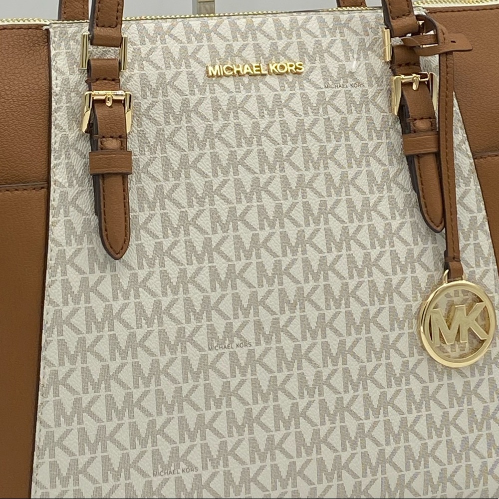 MICHAEL KORS CHARLOTTE LARGE TOP ZIP TOTE - Picture 10 of 16